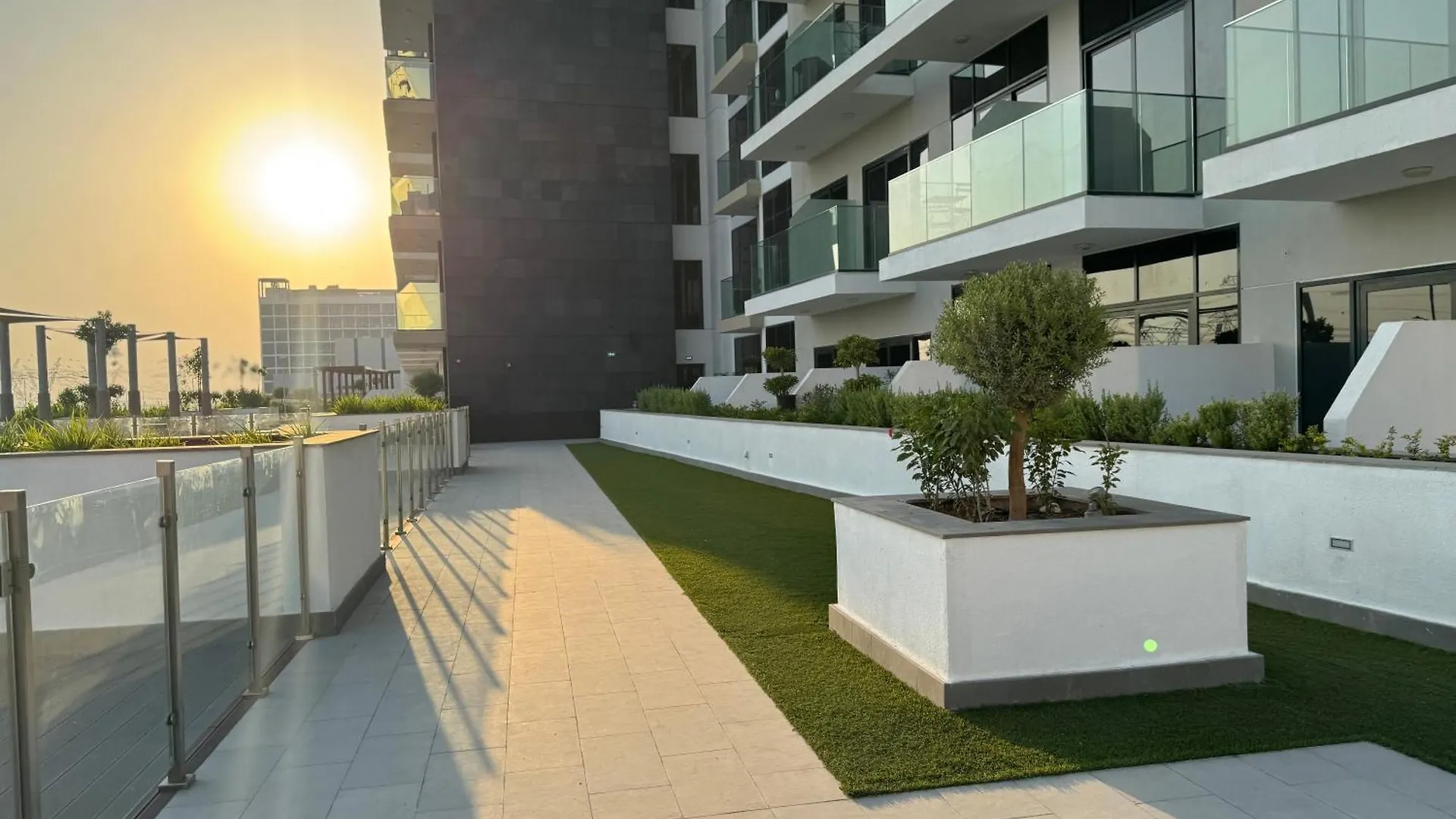 Ashri Elegant Studio Near Burj Khalifa ドバイ アラブ首長国連邦